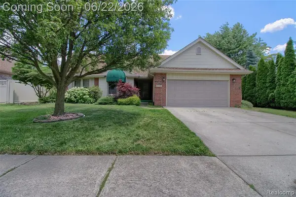 26901 Coachlight, Trenton, MI 48183