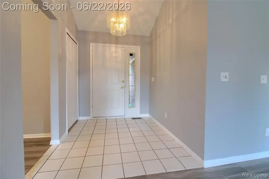 26901 Coachlight, Trenton, MI 48183 - #3