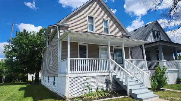 876 Vinewood, Wyandotte, MI 48192