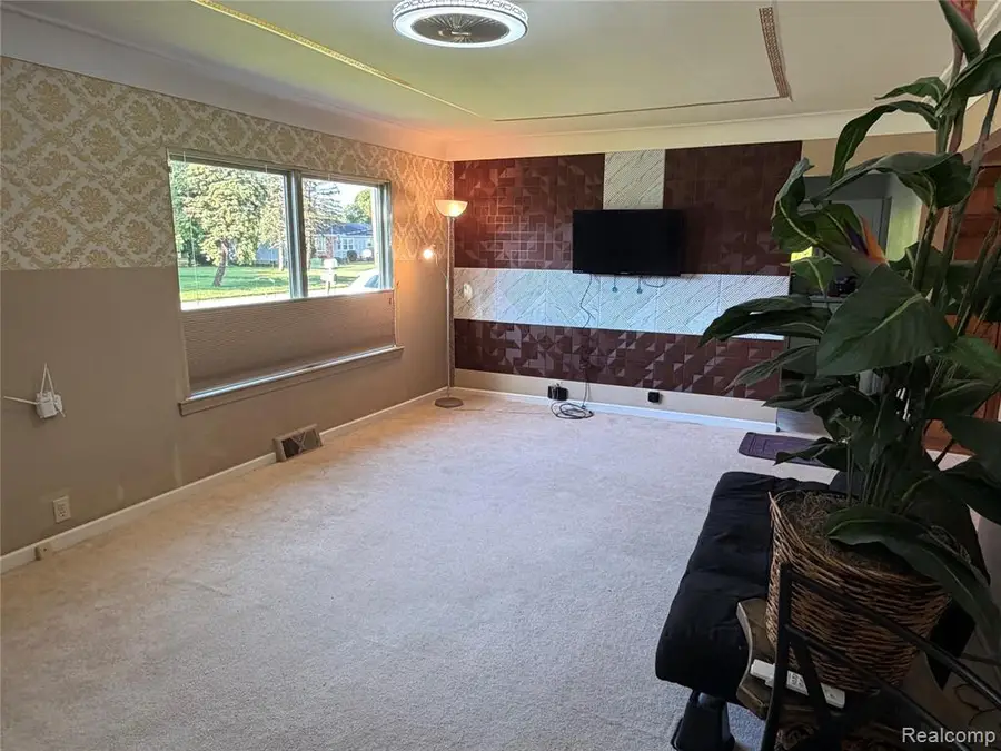 2030 Orpington, Troy, MI 48083 - #2