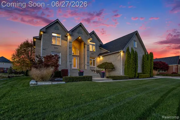 6535 Pond, Washington, MI 48094