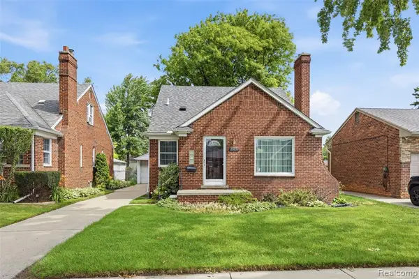 23636 Edward, Dearborn, MI 48128