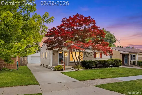 8250 Shari, Westland, MI 48185