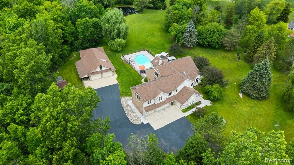 2325 7 Mile, South Lyon, MI 48178 - #1