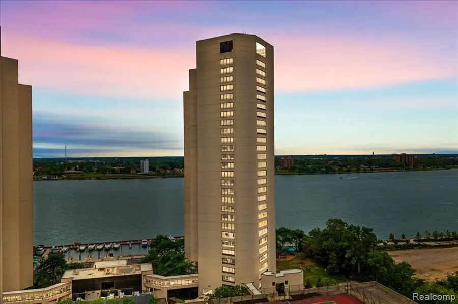 1001 W Jefferson #9A, Detroit, MI 48226 - #2