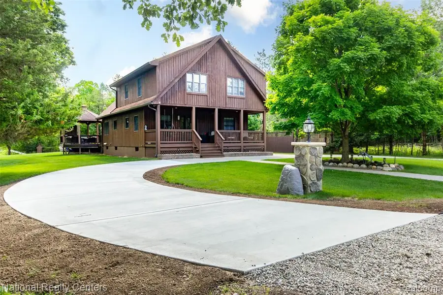 8706 Buckland, South Lyon, MI 48178 - #2