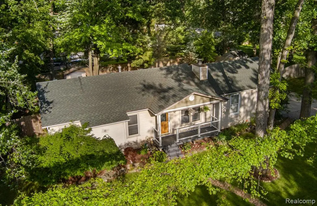 1665 Rosedale, West Bloomfield, MI 48324 - #1