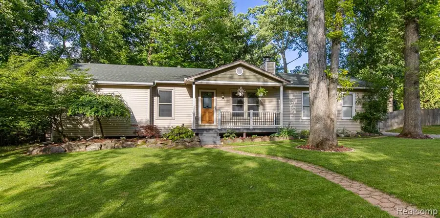 1665 Rosedale, West Bloomfield, MI 48324 - #3