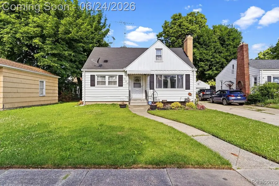 426 S Vernon, Flint, MI 48503 - #2