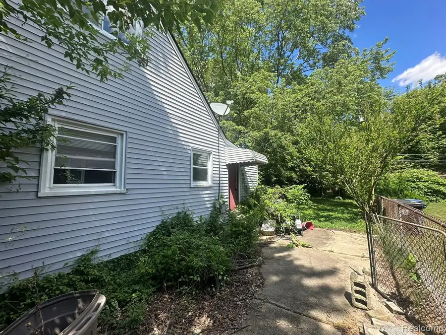 15808 Norborne, Redford, MI 48239 - #3