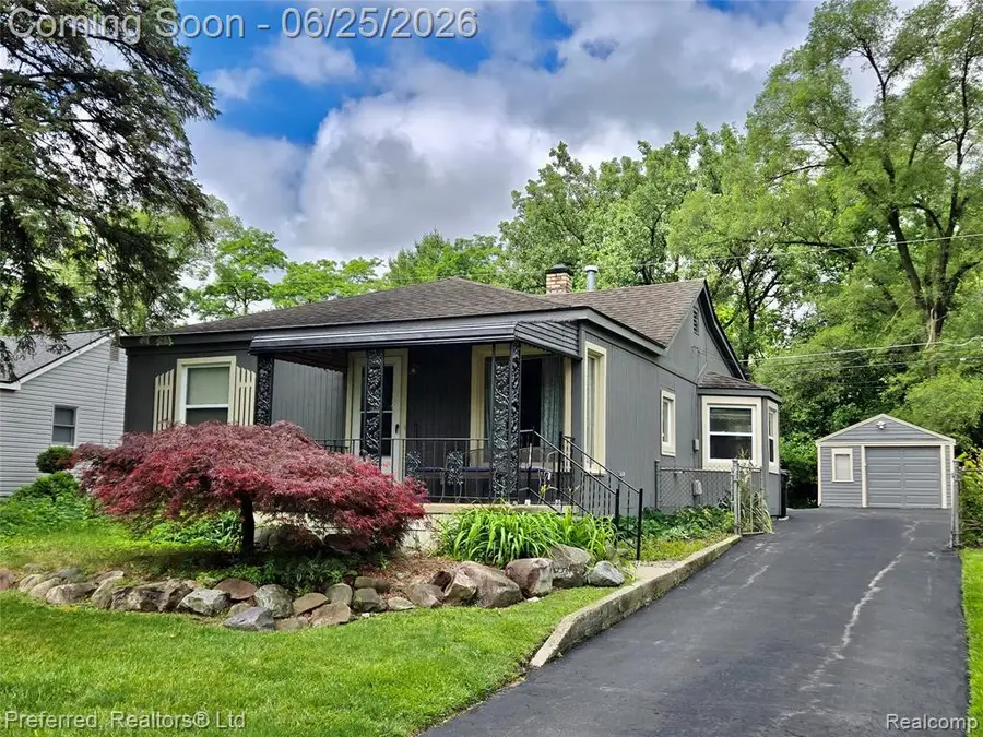 15349 Deering, Livonia, MI 48154 - #2
