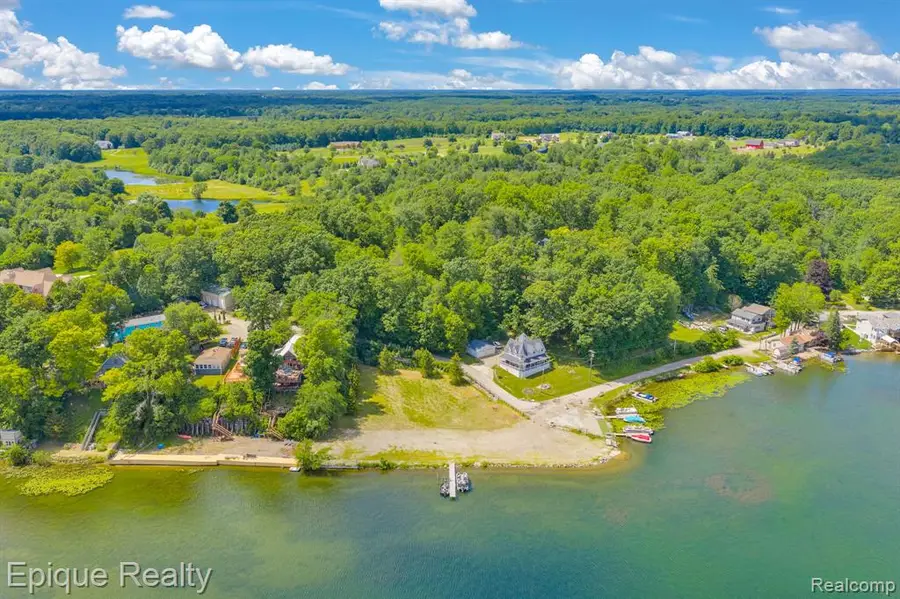4058 Hunt, Lapeer, MI 48446 - #3