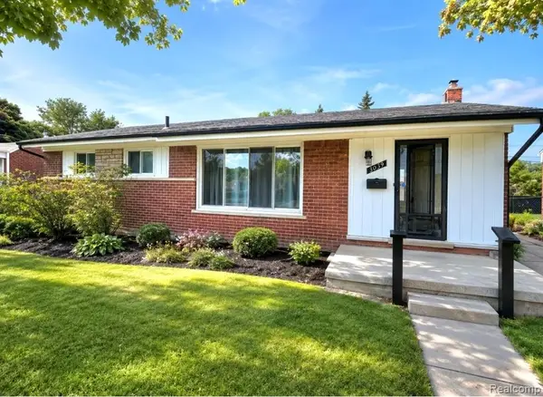 3039 Pearl, Warren, MI 48091