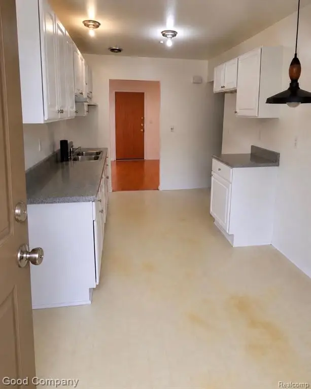 8401 18 Mile #238, Sterling Heights, MI 48313 - #2