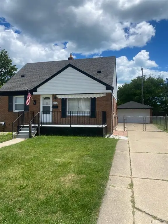 25124 Mackinac, Roseville, MI 48066