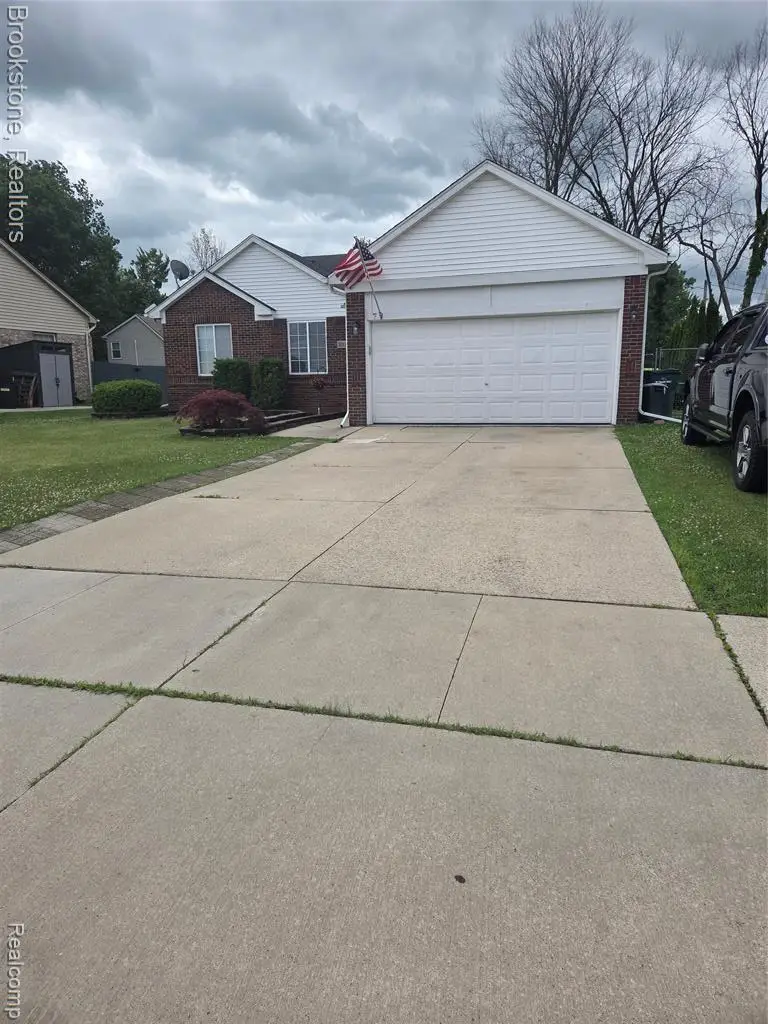 32010 N Oakcrest, Chesterfield, MI 48047 - #3
