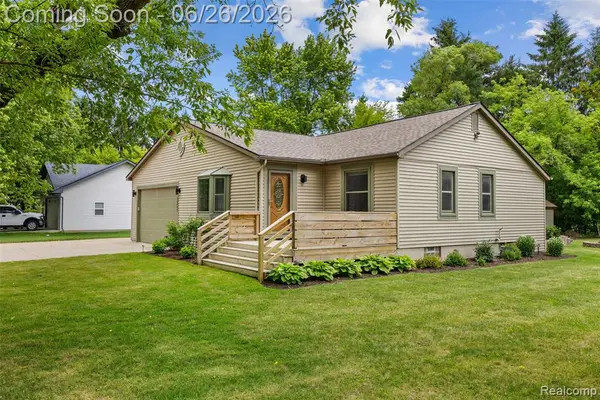 11997 Ruth, South Lyon, MI 48178