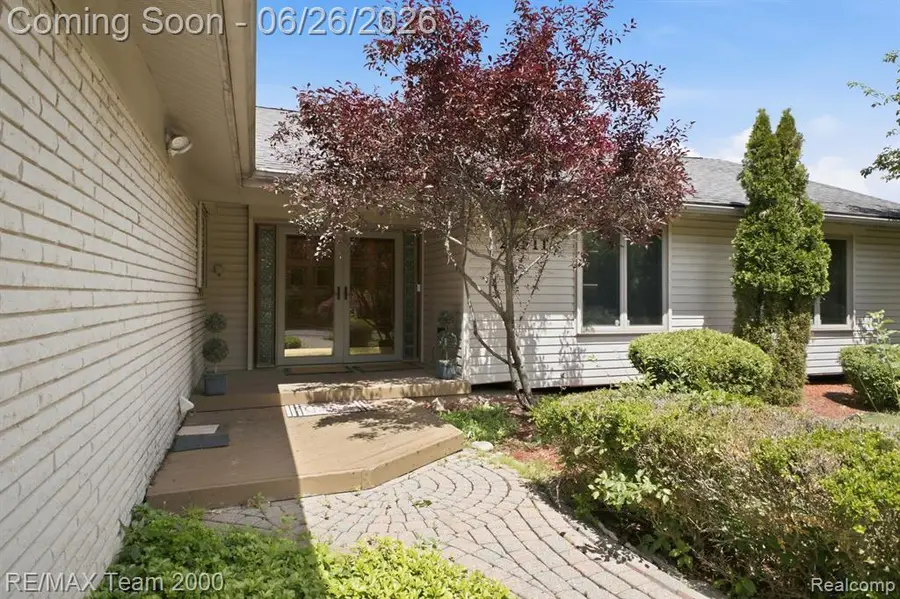 23511 Cliffview, Farmington, MI 48336 - #3