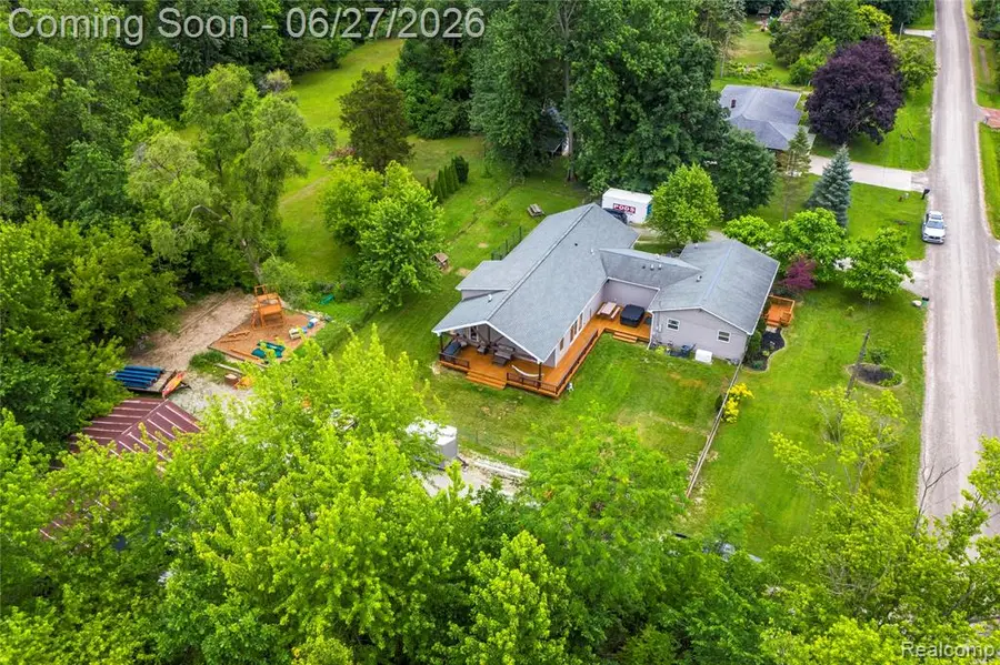 12100 Wilson, Carleton, MI 48117 - #2