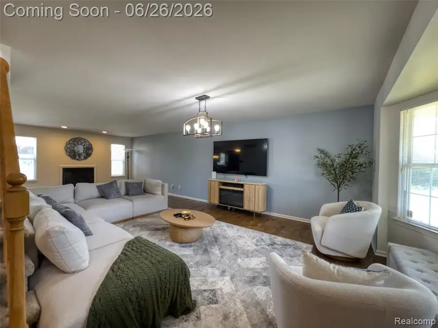 1842 Enterprise, Troy, MI 48083 - #3