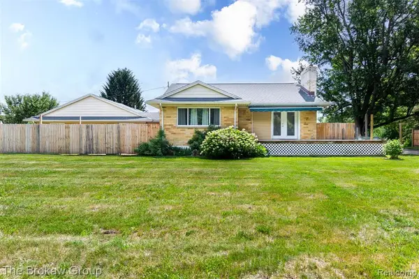 7272 N Lapeer, Fostoria, MI 48435