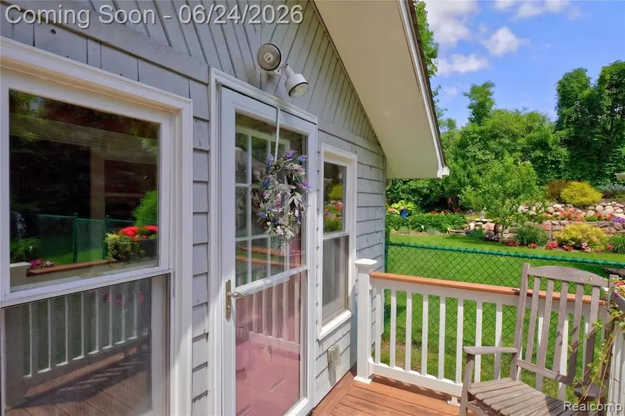75 W Burdick, Oxford, MI 48371 - #3
