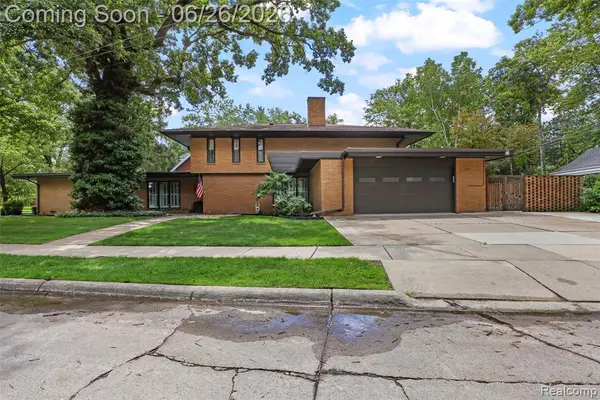 1427 Vinsetta, Royal Oak, MI 48067