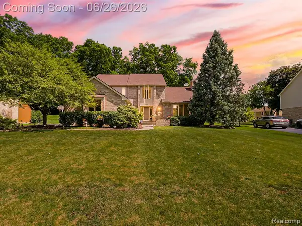 29523 Shenandoah, Farmington, MI 
