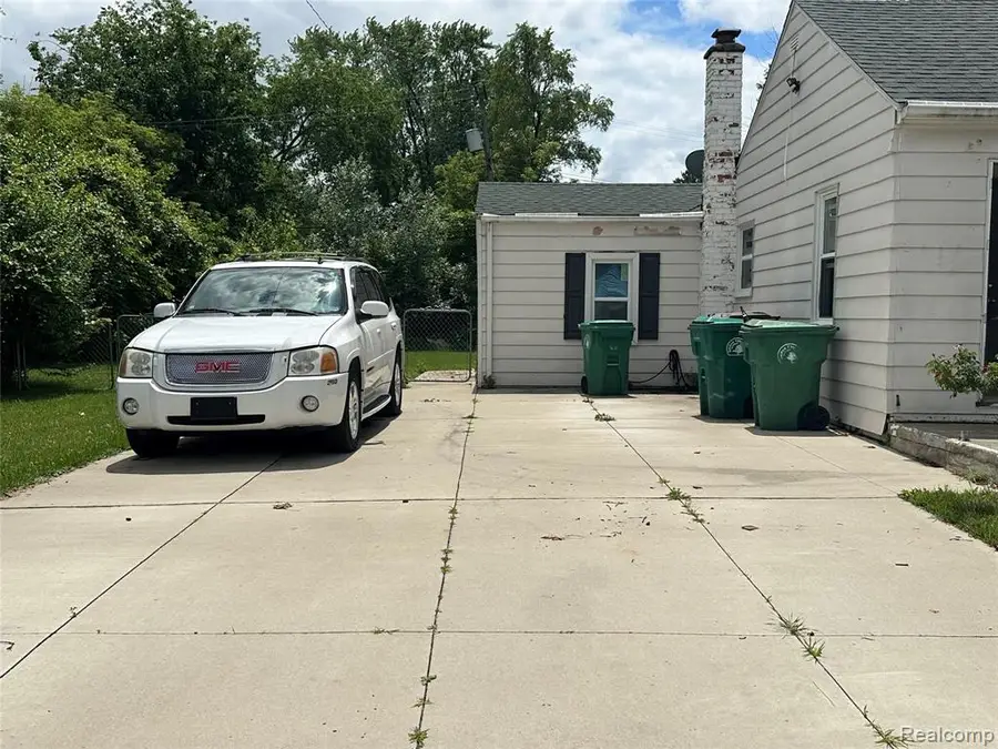 29009 Dawson, Garden City, MI 48135 - #2