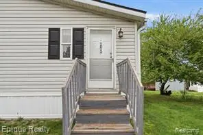 253 Parker Lake, Oxford, MI 48371 - #2