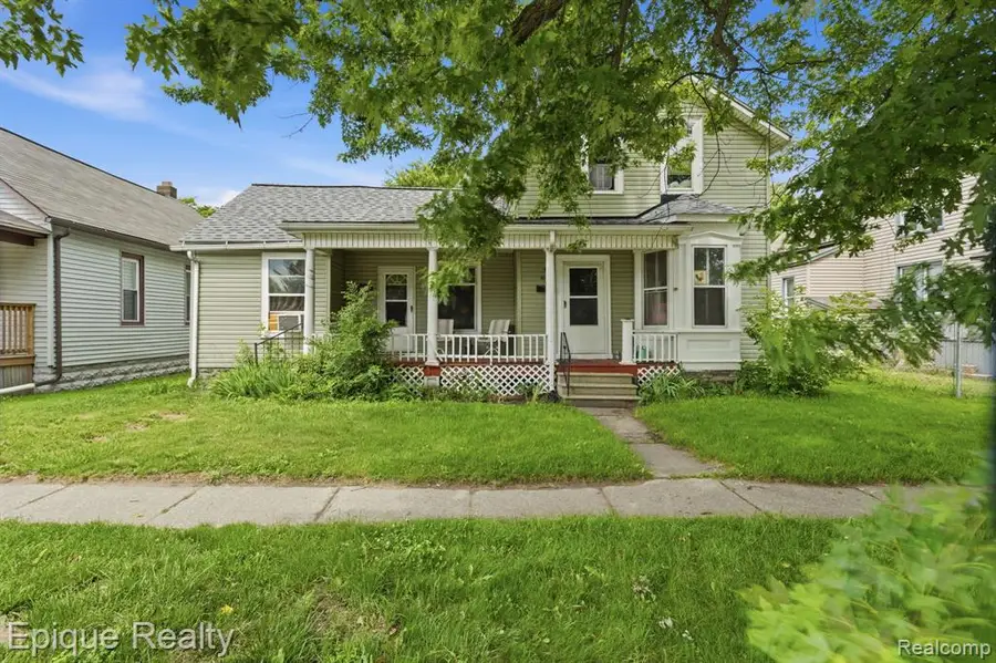 1807 10th, Port Huron, MI 48060 - #2