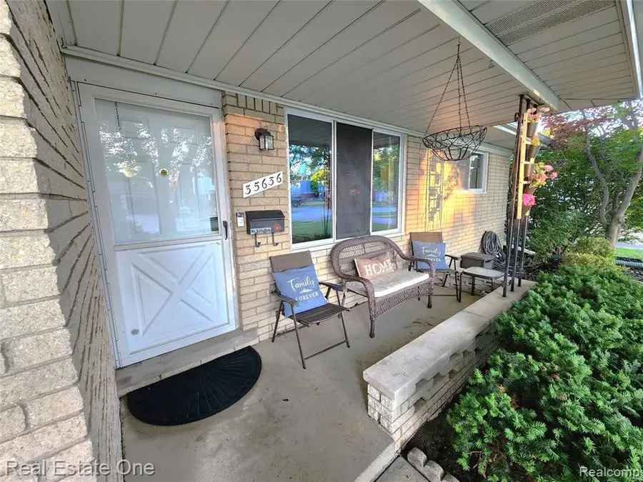 35636 Bonneville, Sterling Heights, MI 48312 - #2