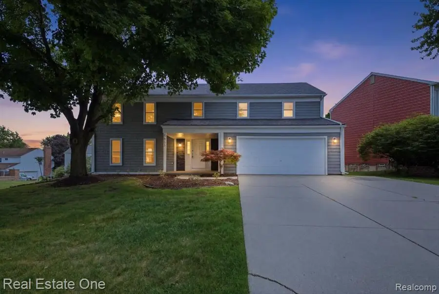 5485 Hammersmith, West Bloomfield, MI 48322 - #2