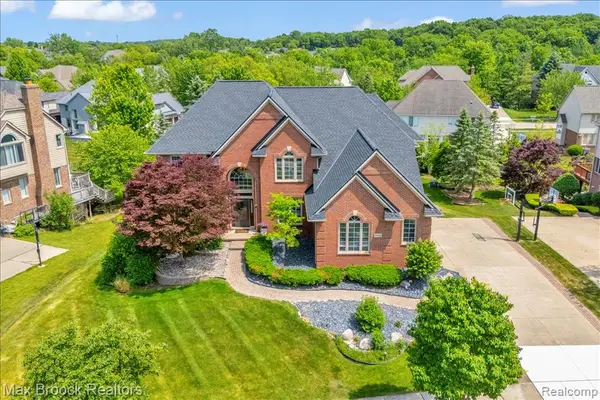 47159 Northumberland, Novi, MI 48374