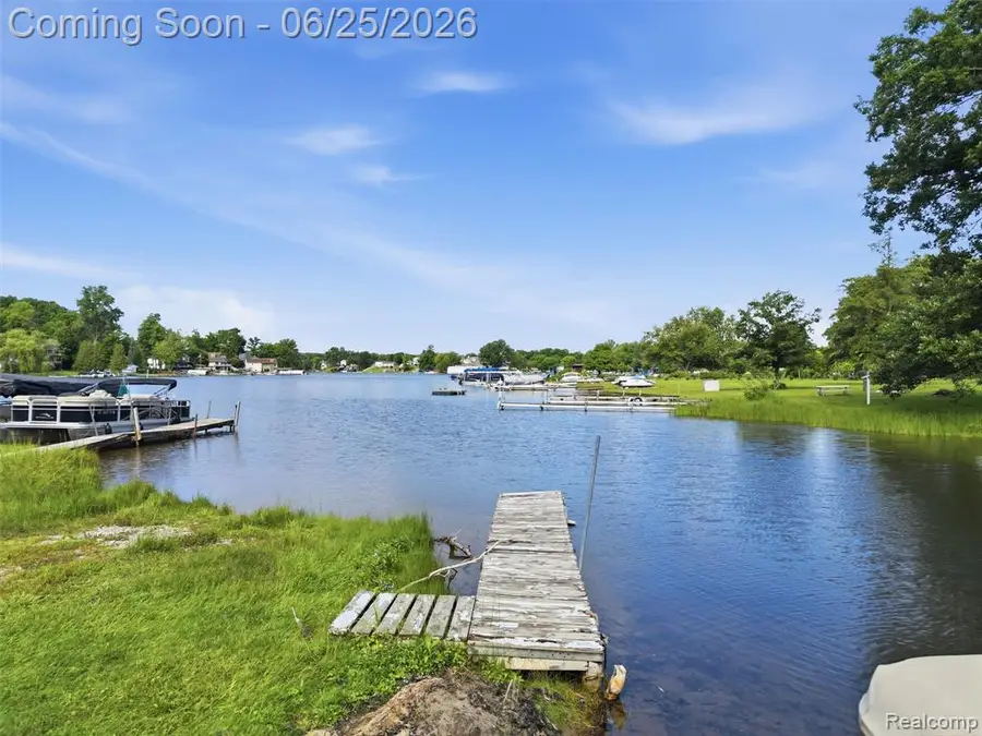 10288 Carmer, Fenton, MI 48430 - #3