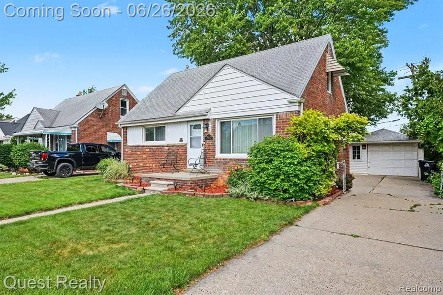 25074 Waldorf, Roseville, MI 48066 - #3