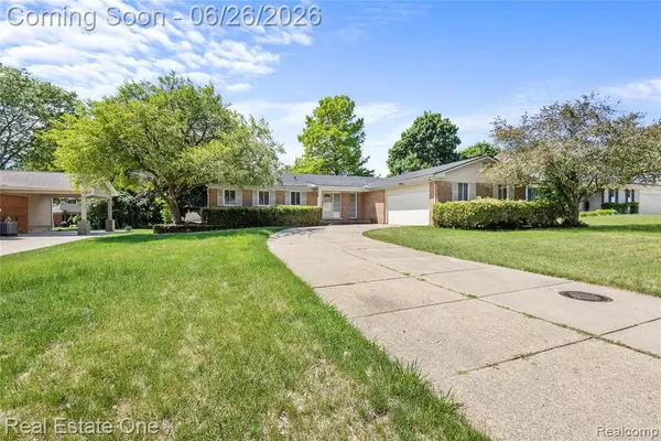 1949 Pelican, Troy, MI 48084