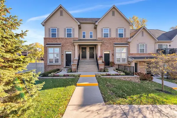 22338 Abbey, Dearborn, MI 48124