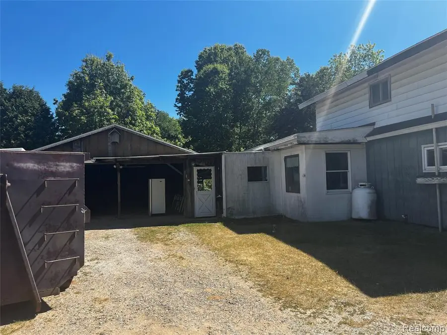 3594 N Lapeer, Lapeer, MI 48446 - #2