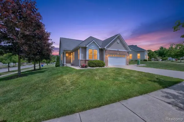 3576 Riverside, Auburn Hills, MI 48326
