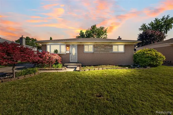 15641 Common, Roseville, MI 48066