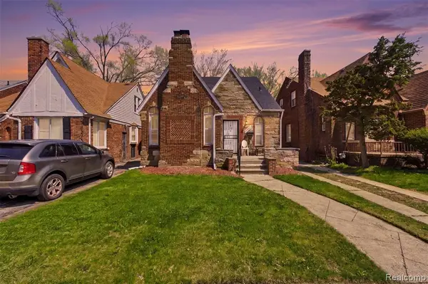 18966 San Juan, Detroit, MI 48221