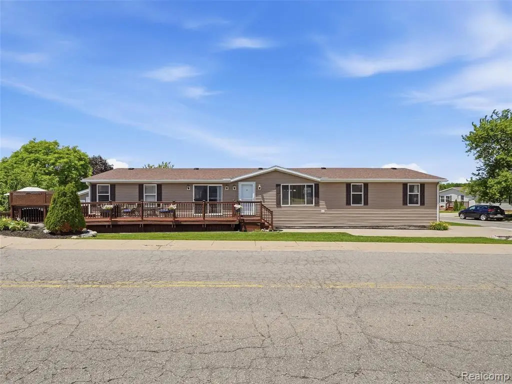 9695 Bloomsbury, Northville, MI 48167 - #1