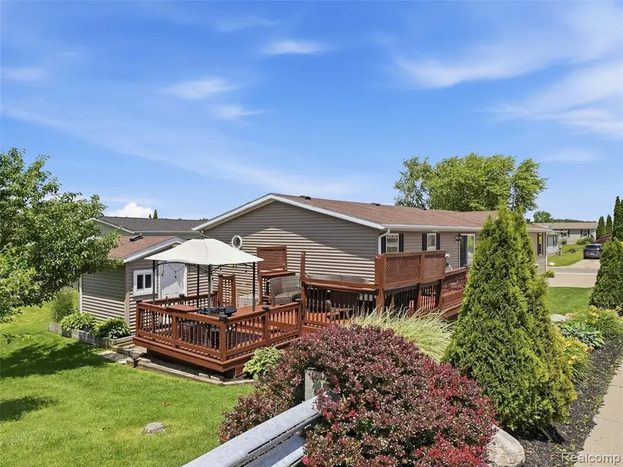 9695 Bloomsbury, Northville, MI 48167 - #2