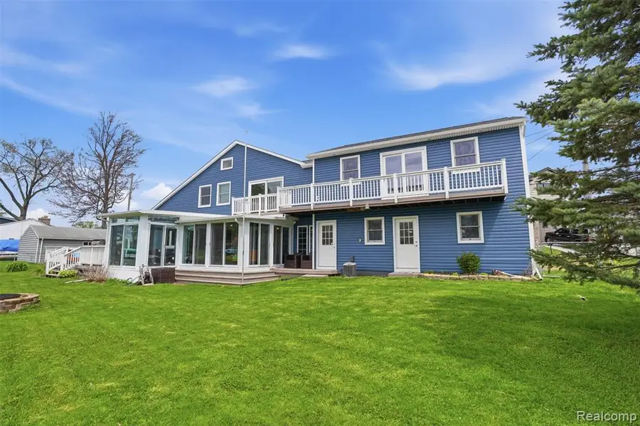 2299 Kingston, White Lake, MI 48386 - #2
