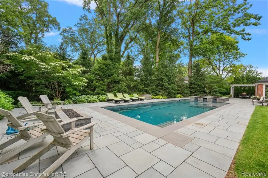 950 E Glengarry, Bloomfield, MI 48301 - #2