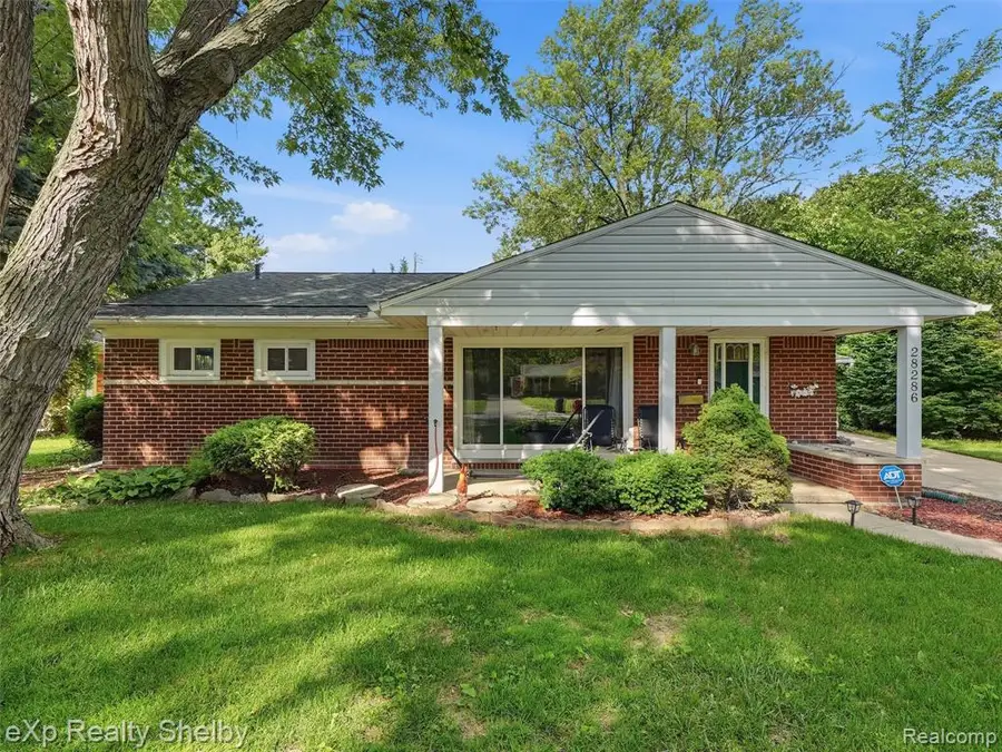 28286 Red Leaf, Southfield, MI 48076 - #3