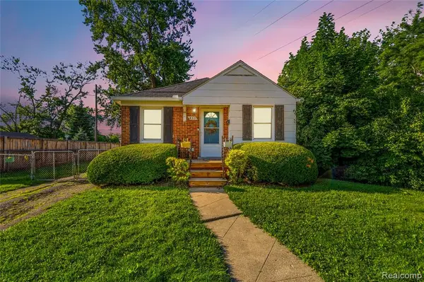 853 Wordsworth, Ferndale, MI 48220