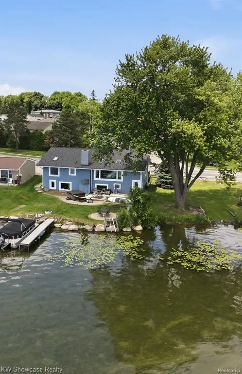 301 S Pontiac, Walled Lake, MI 48390 - #1