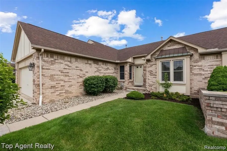 42618 Cassin, Clinton Township, MI 48038 - #2